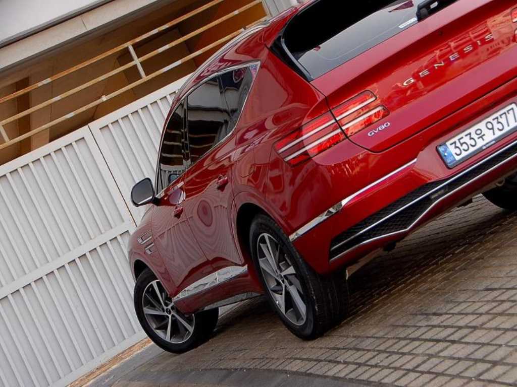 Genesis GV80 - Vista 5