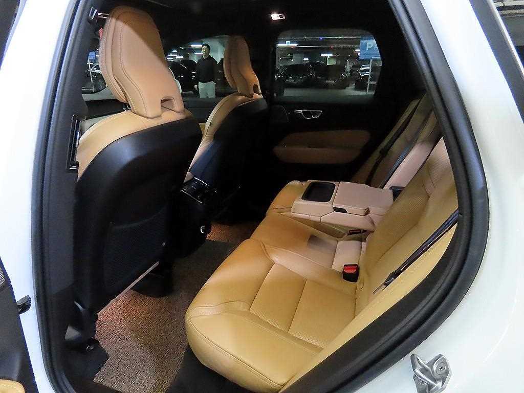 Volvo XC60 - Vista 7