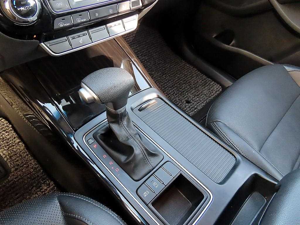 KIA Sorento - Vista 9