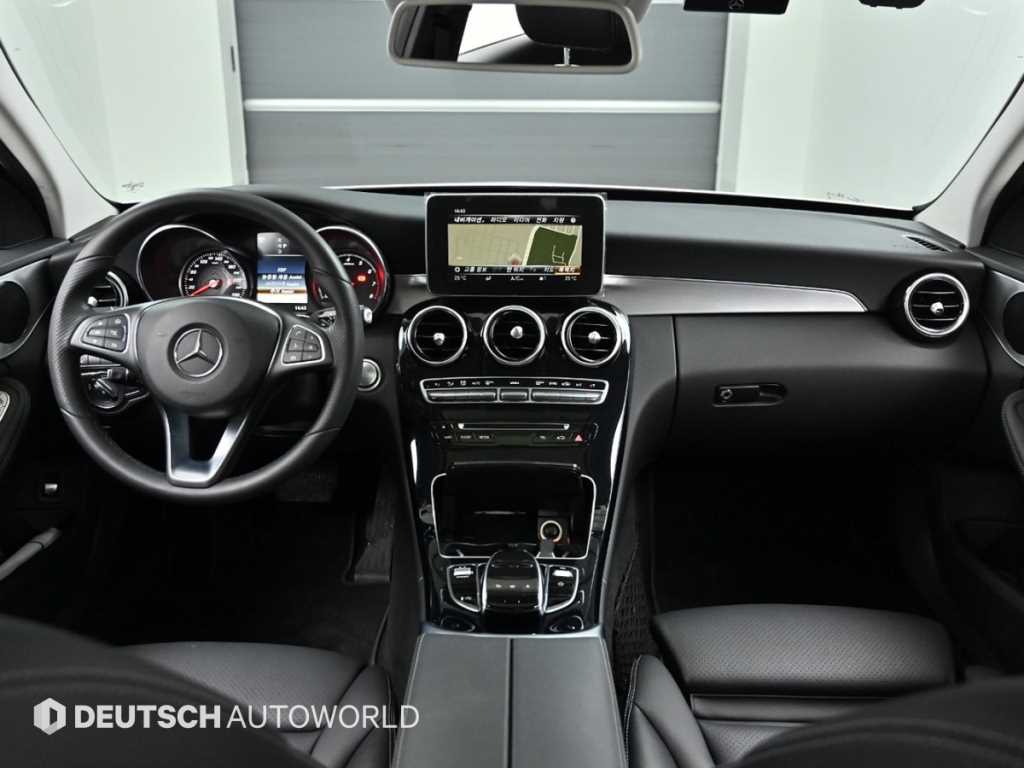 Mercedes Benz C Class - Vista 7