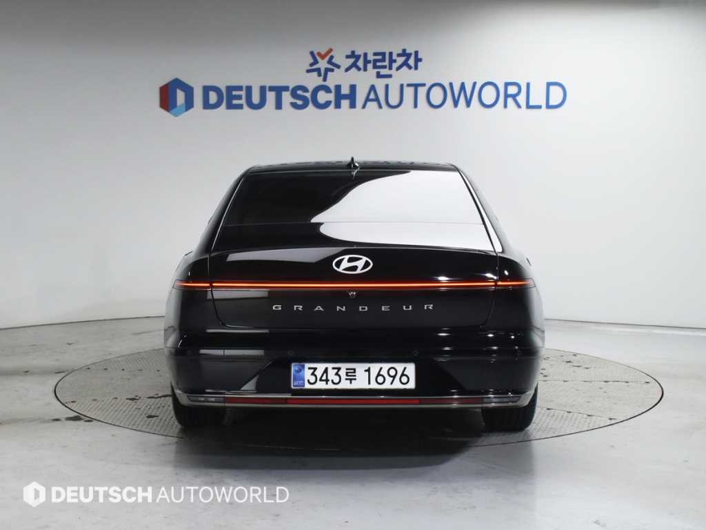 HYUNDAI Grandeur - Vista 4