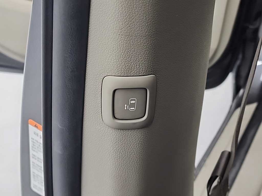 KIA Carnival 2016 Gris - Importación desde Corea - HF Imports Iquique - Foto 15