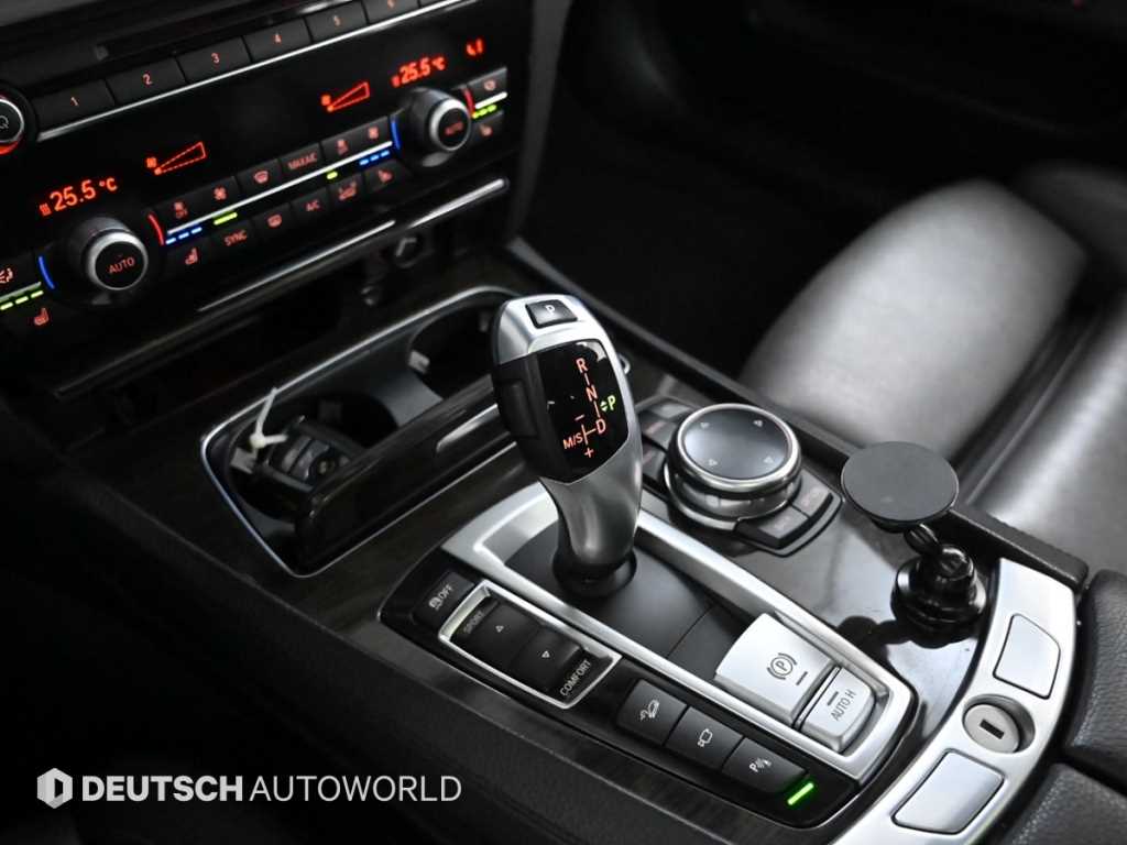 BMW 7 Series - Vista 9