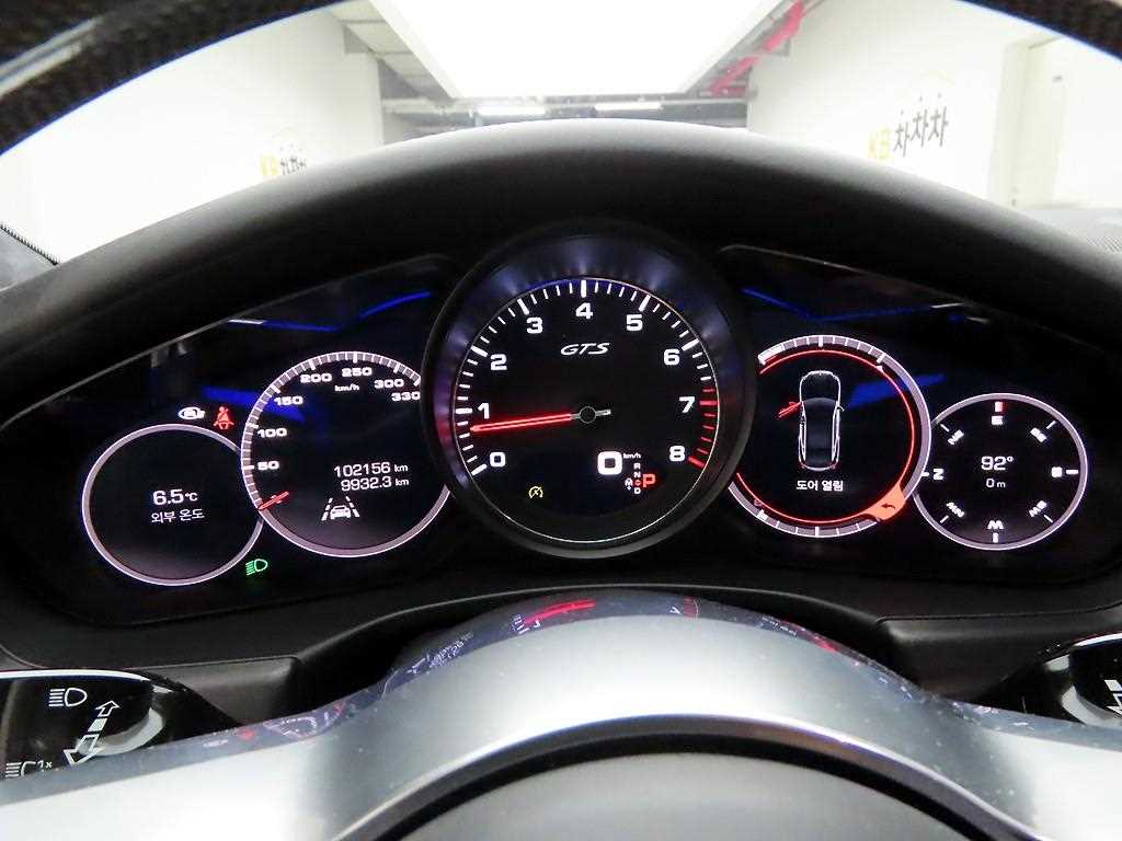 Porsche Panamera - Vista 5