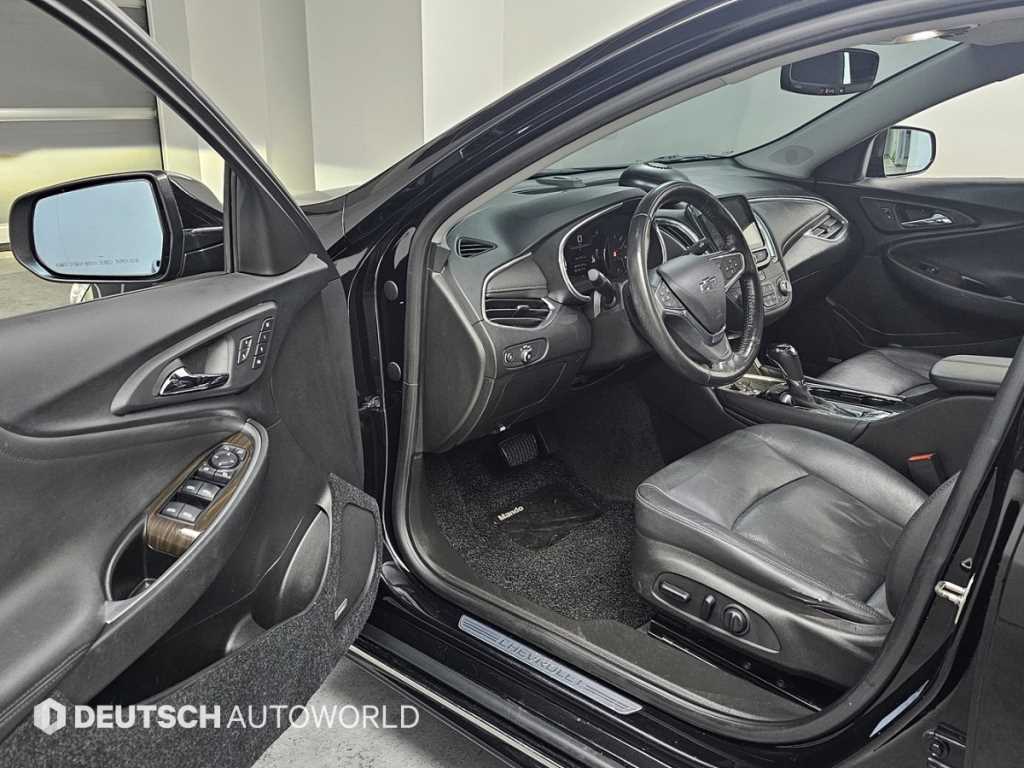 Chevrolet Malibu - Vista 11