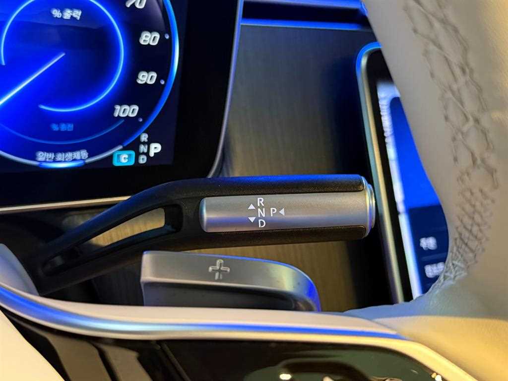 Mercedes Benz EQS - Vista 10