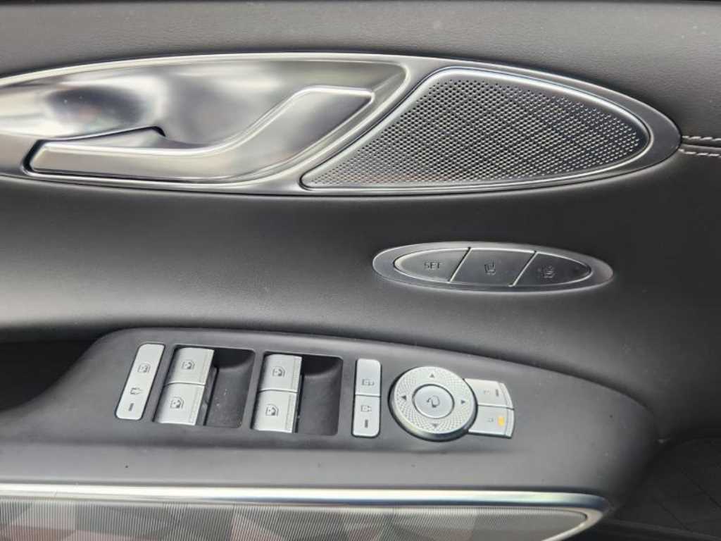 Genesis GV70 - Vista 10