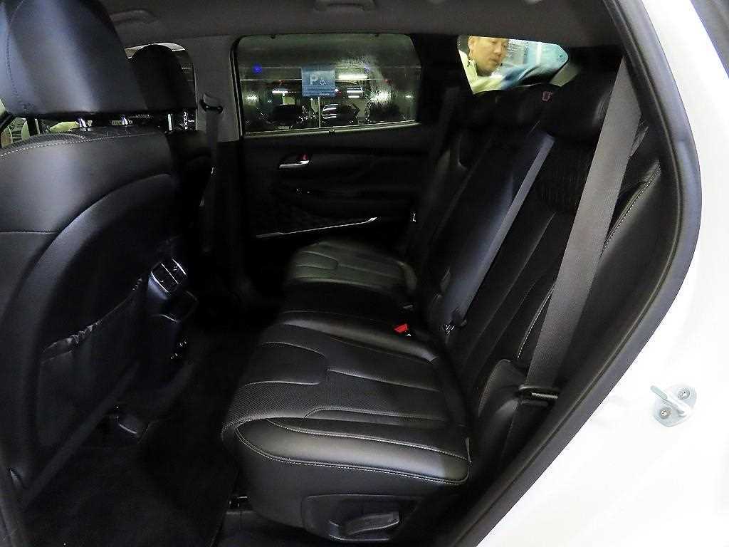 HYUNDAI Santa Fe - Vista 7