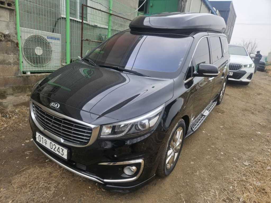 KIA Carnival 2017 Negro - Importación desde Corea - HF Imports Iquique - Foto 1