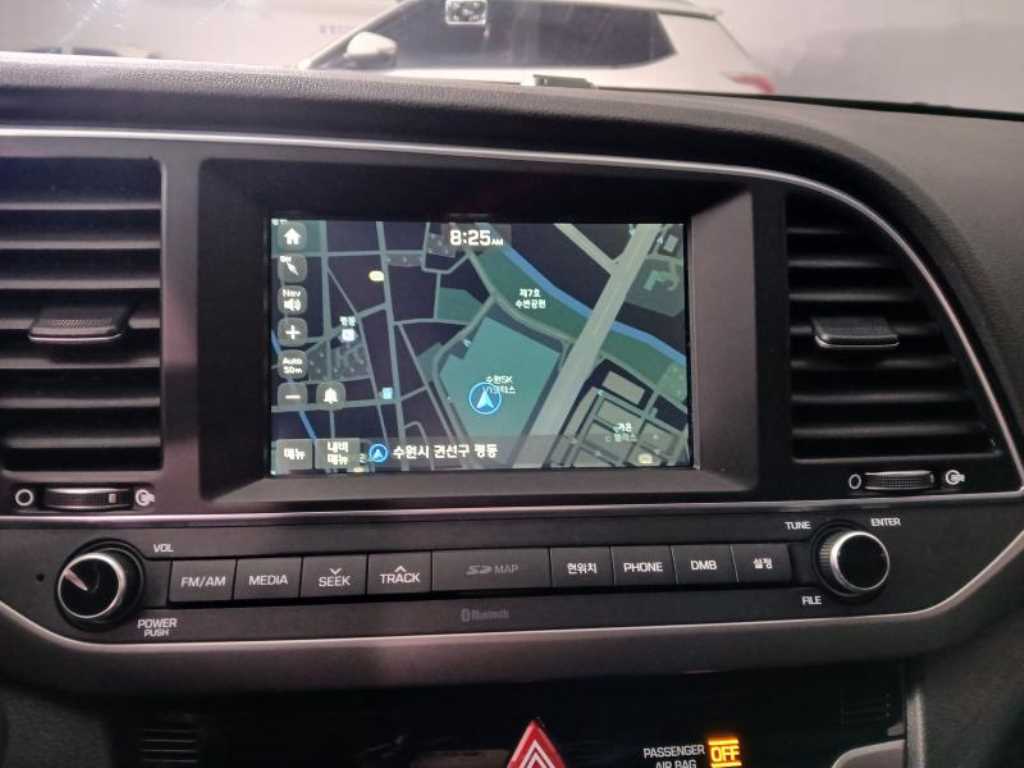 HYUNDAI Avante 2016 Blanco - Importación desde Corea - HF Imports Iquique - Foto 15