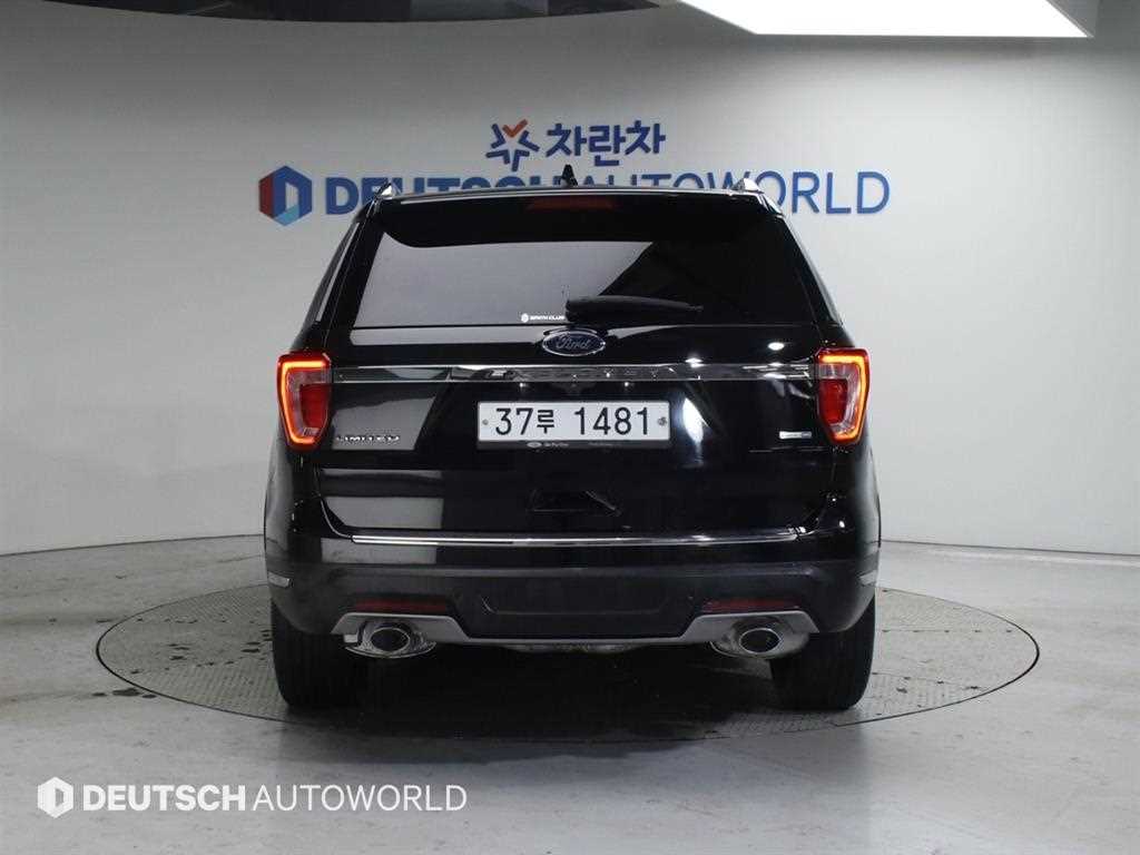 Ford Explorer - Vista 4