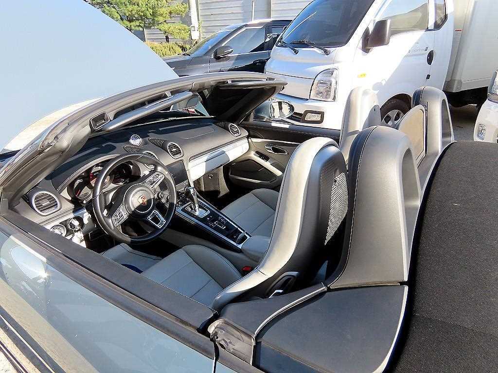 Porsche 718 2018 Gris - Importación desde Corea - HF Imports Iquique - Foto 18