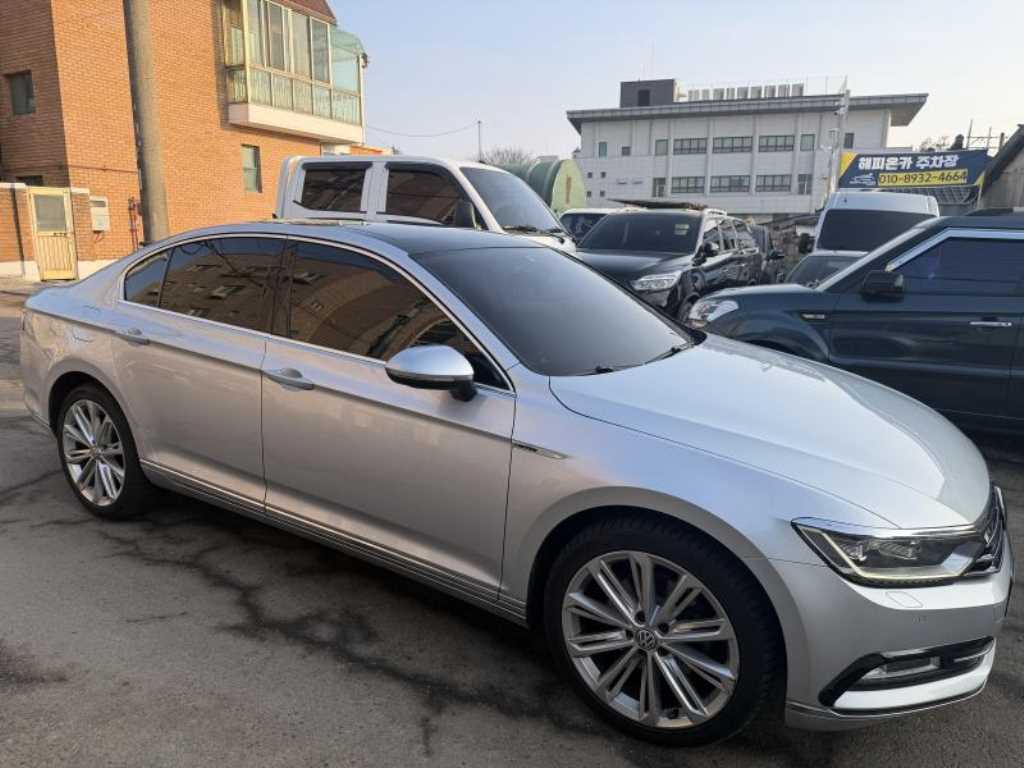 Volkswagen Passat - Vista 8