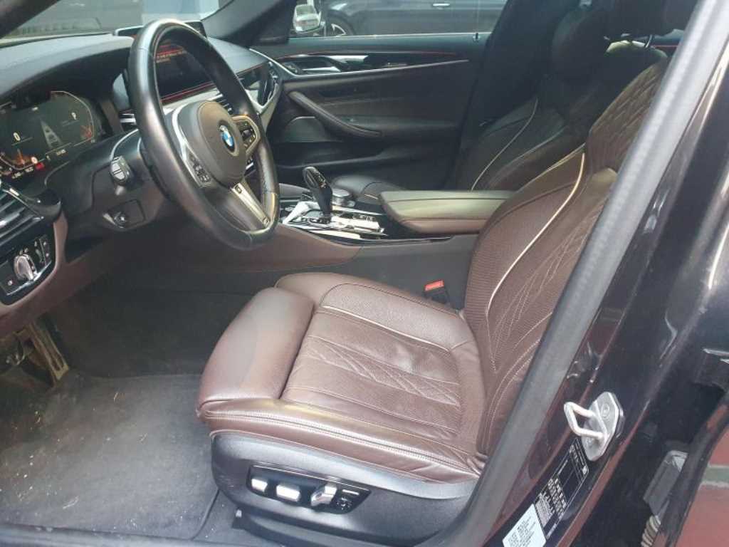 BMW 5 Series - Vista 4