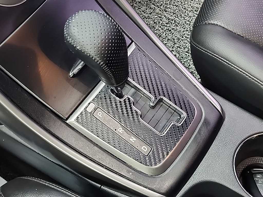 HYUNDAI Avante - Vista 8