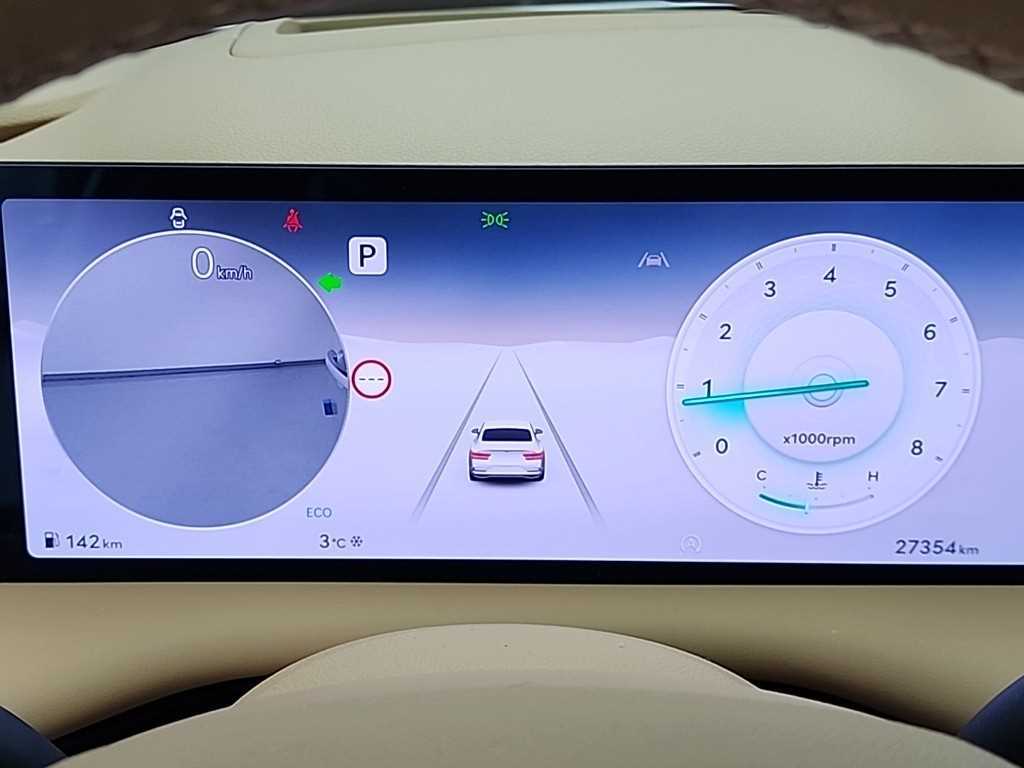 Genesis G80 - Vista 6