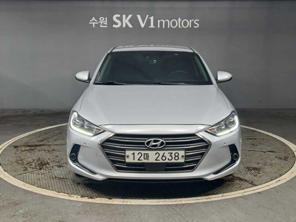 HYUNDAI Avante 2018 Plateado - Importación desde Corea - HF Imports Iquique - Foto 1