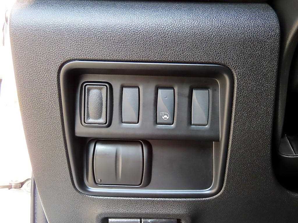 SAMSUNG QM6 - Vista 12