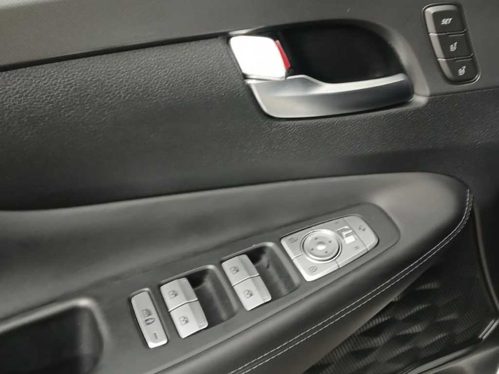 HYUNDAI Santa Fe - Vista 10