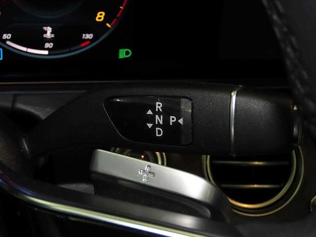 Mercedes Benz E class 2023 Negro - Importación desde Corea - HF Imports Iquique - Foto 13