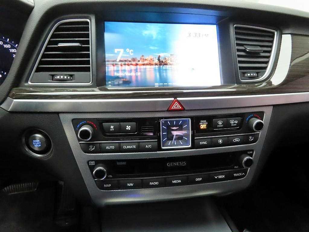 Genesis G80 - Vista 9