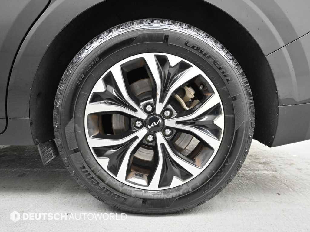 KIA Carnival - Vista 5