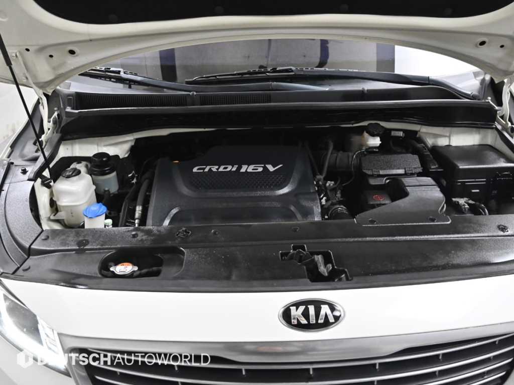 KIA Carnival - Vista 6