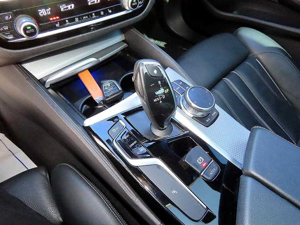 BMW 5 Series - Vista 11