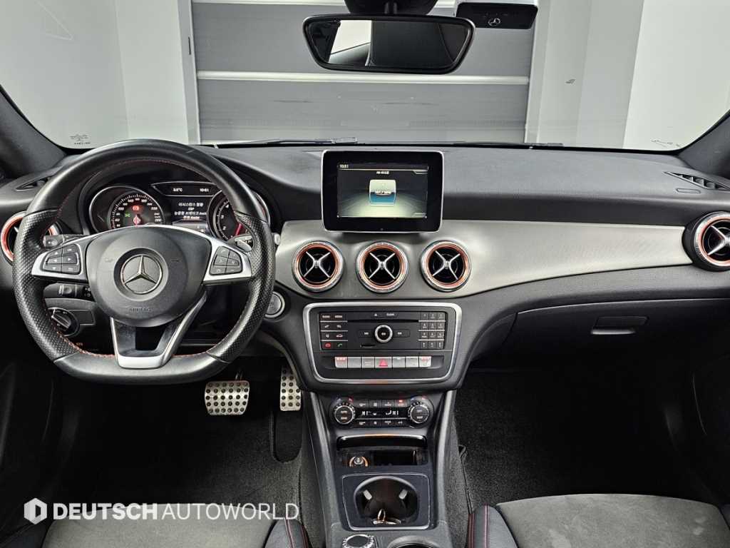 Mercedes Benz CLA Class - Vista 7