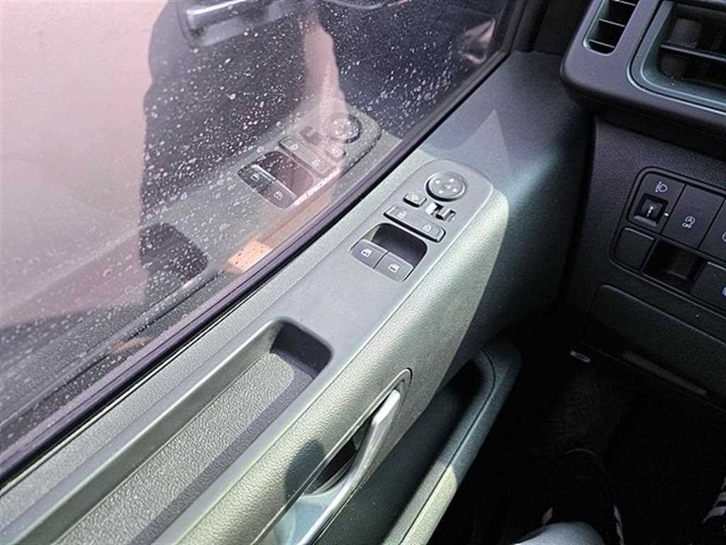 HYUNDAI Staria 2023 Gris - Importación desde Corea - HF Imports Iquique - Foto 15