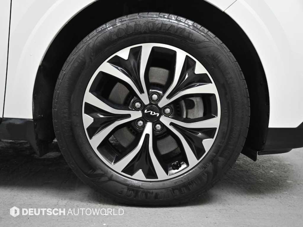 KIA Carnival - Vista 5