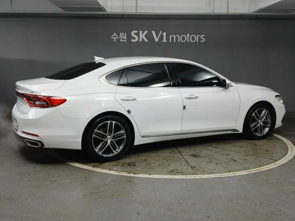 HYUNDAI Grandeur - Vista 4