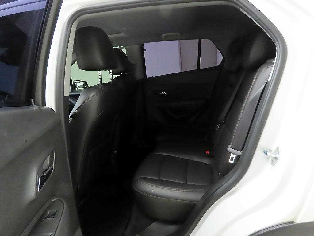 Chevrolet Trax 2018 Blanco - Importación desde Corea - HF Imports Iquique - Foto 14