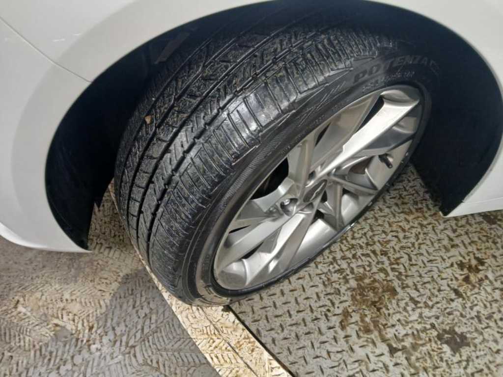 Genesis G70 2022 Blanco - Importación desde Corea - HF Imports Iquique - Foto 20