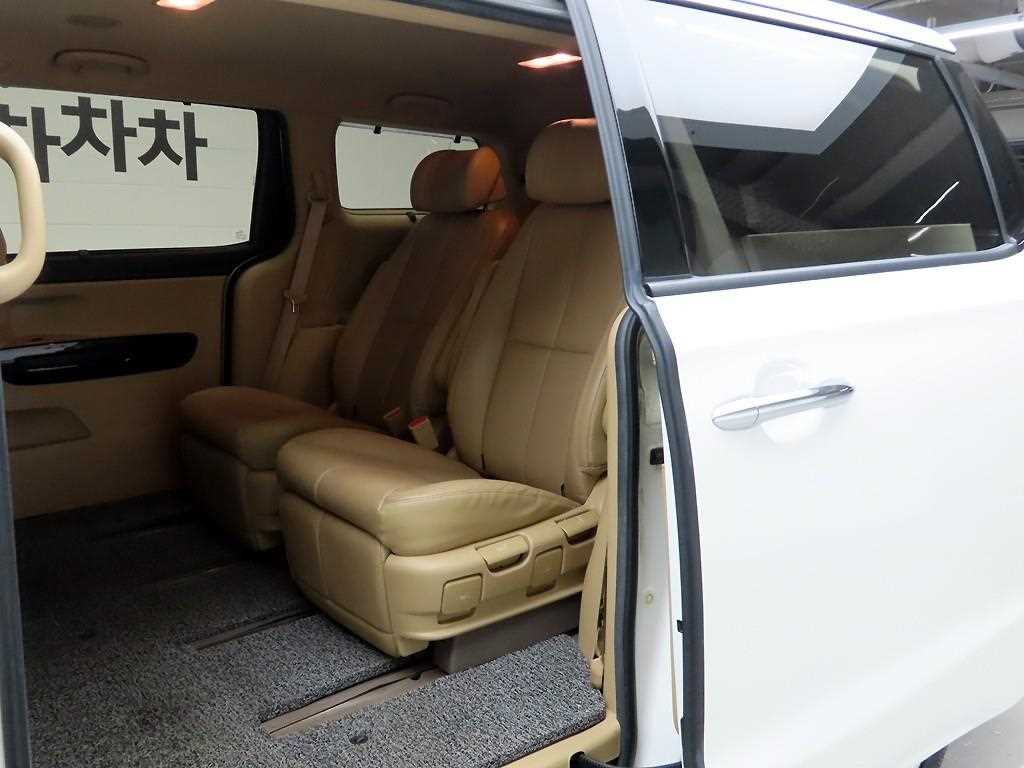 KIA Carnival 2018 Blanco - Importación desde Corea - HF Imports Iquique - Foto 14