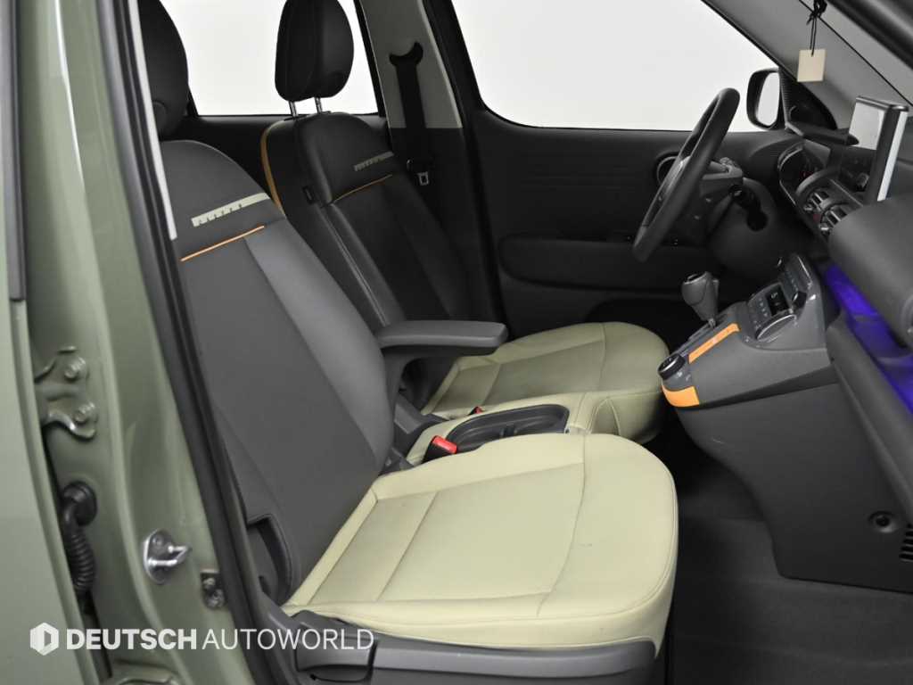 HYUNDAI Casper - Vista 10