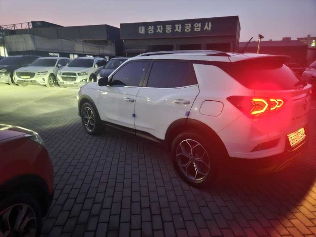 Ssangyong Korando - Vista 4