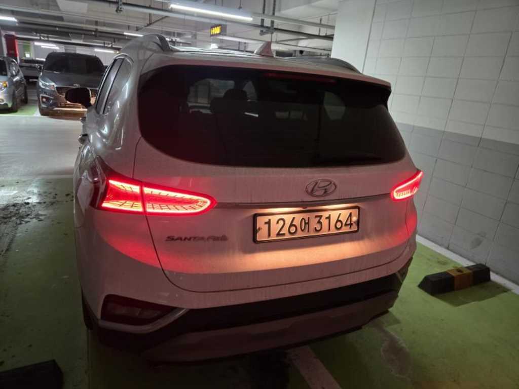 HYUNDAI Santa Fe - Vista 3