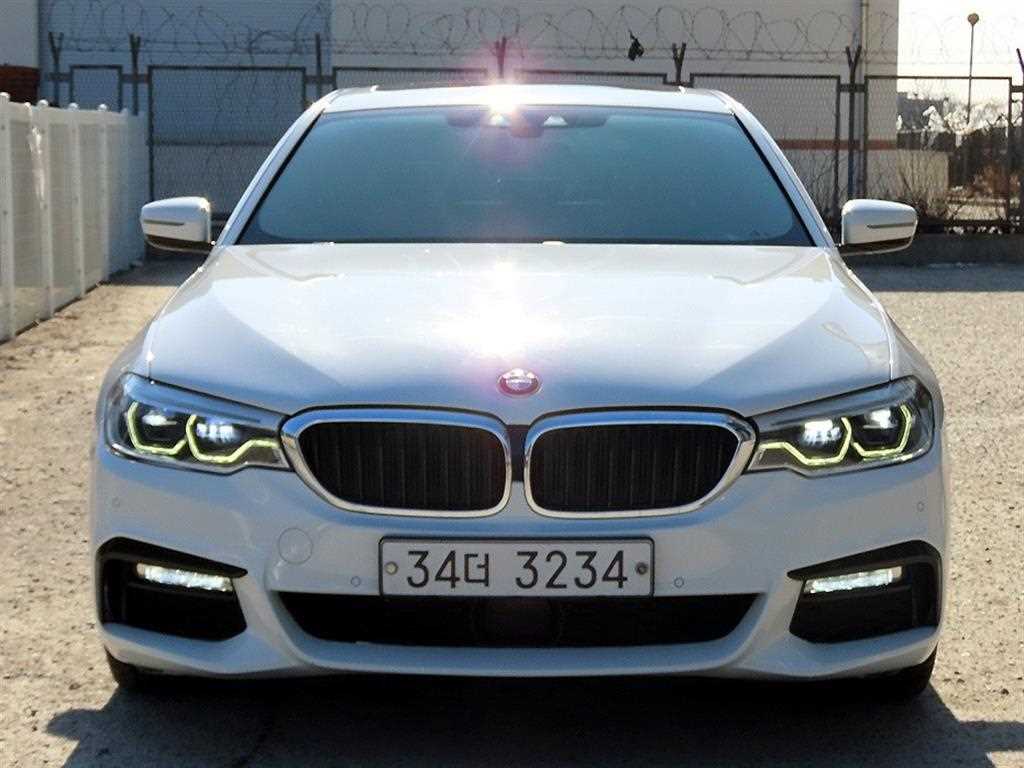 BMW 5 Series 2018 Blanco - Importación desde Corea - HF Imports Iquique - Foto 1