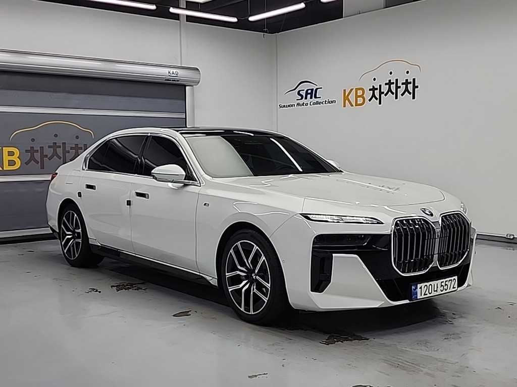 BMW 7 Series - Vista 4