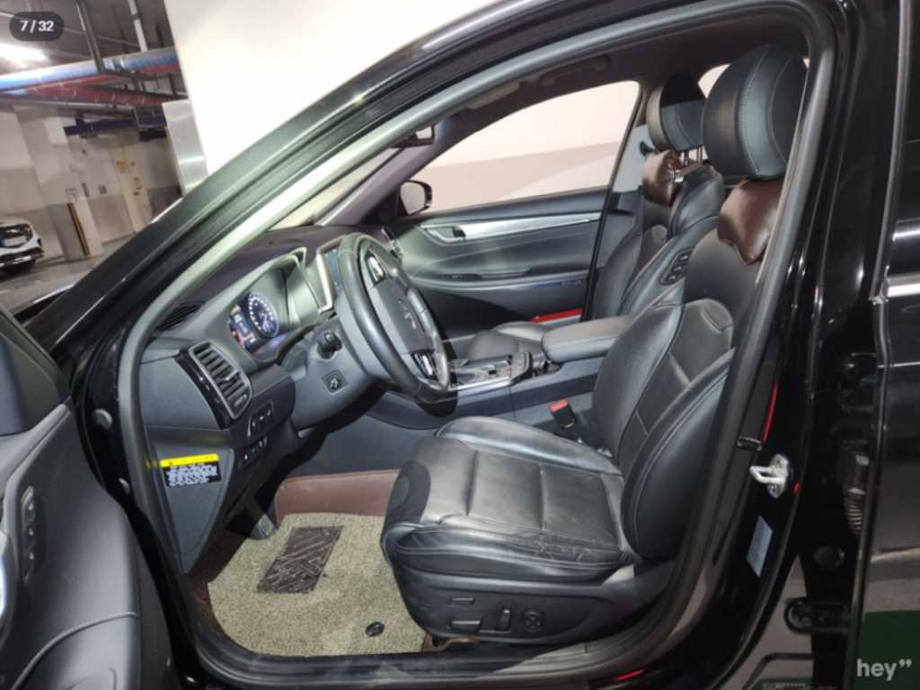 HYUNDAI Grandeur - Vista 7