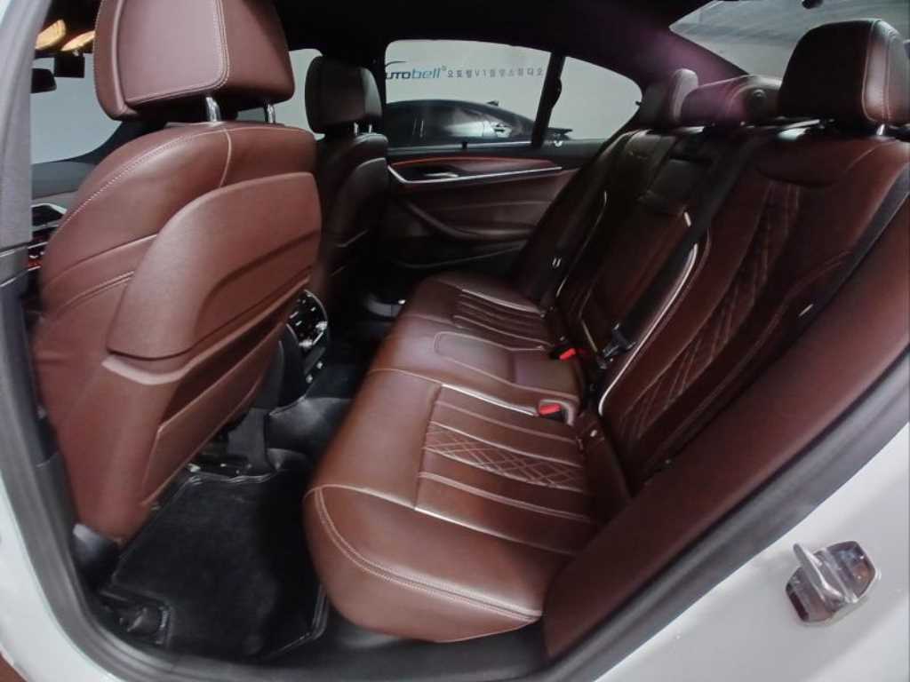 BMW 5 Series - Vista 8