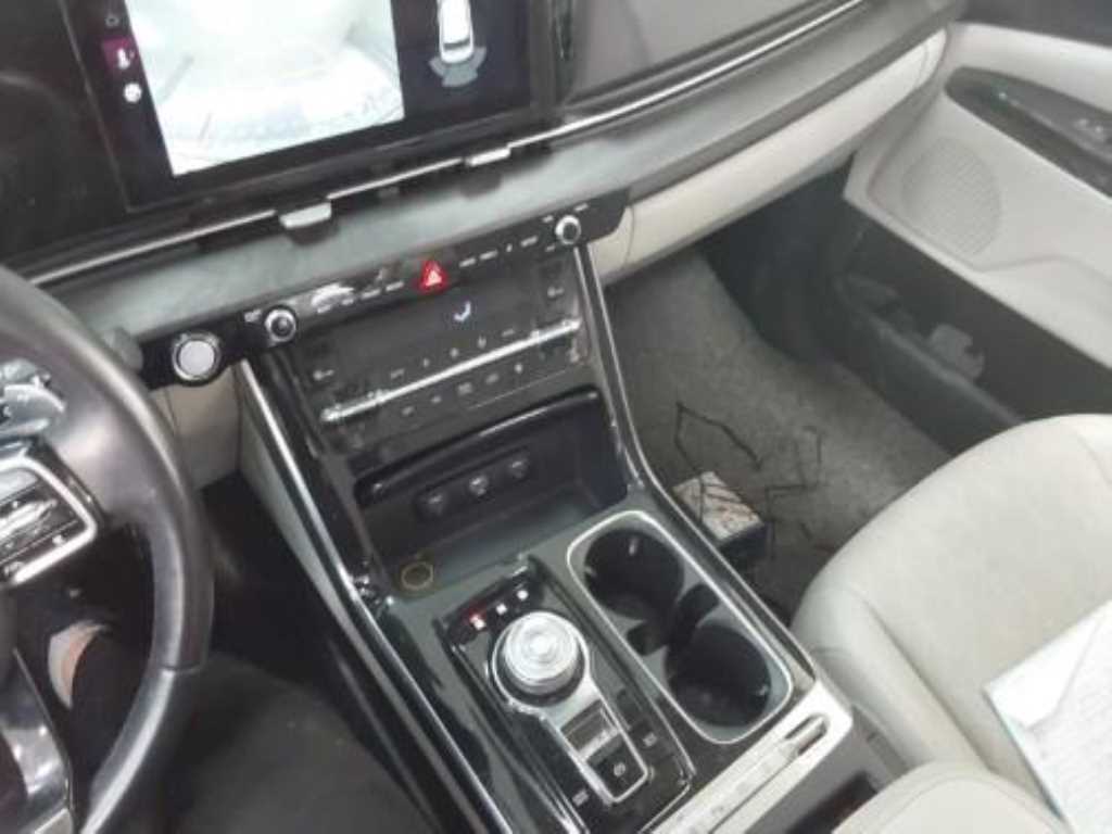 KIA Carnival - Vista 7