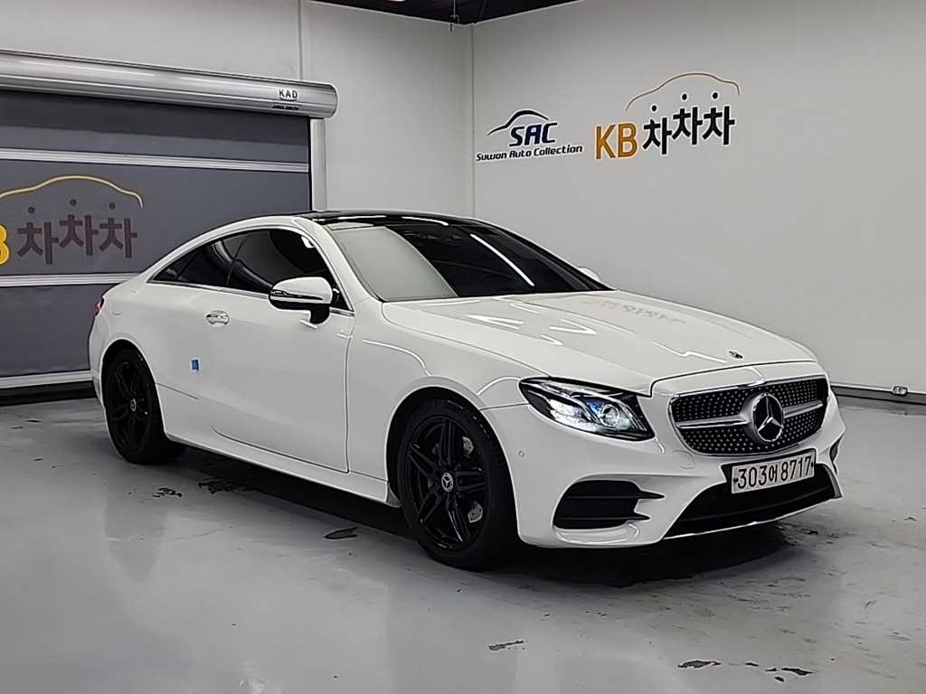 Mercedes Benz E class - Vista 4