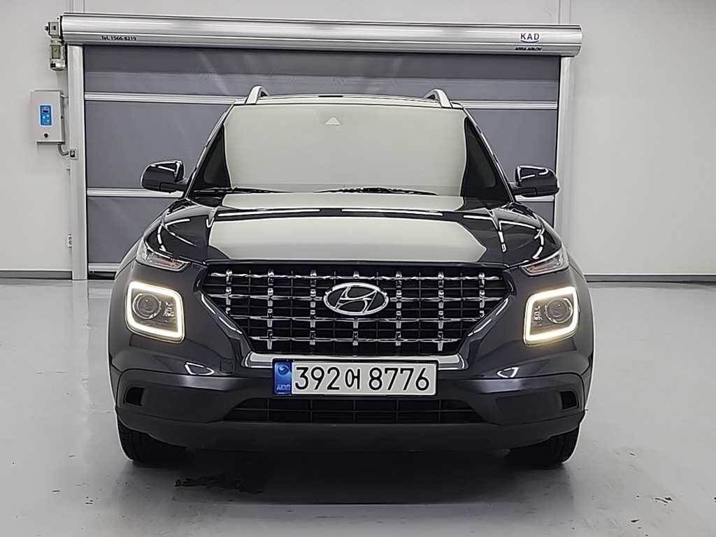 HYUNDAI Venue - Vista 2