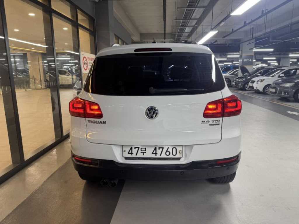 Volkswagen Tiguan - Vista 4