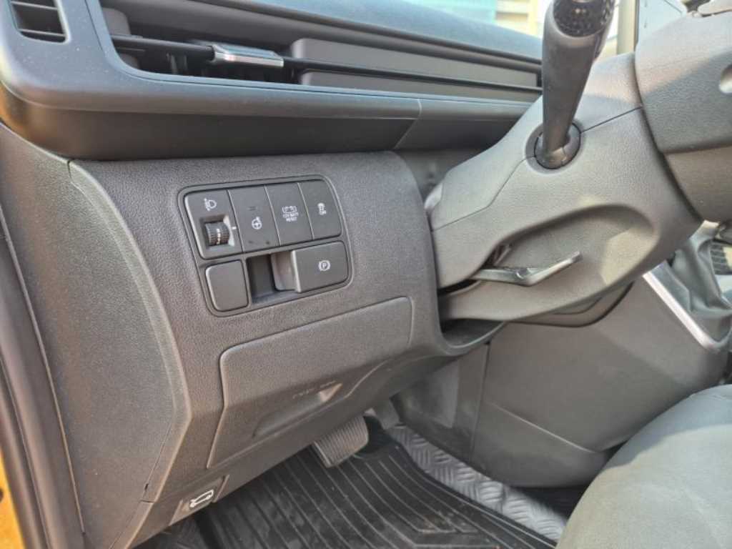 HYUNDAI Staria - Vista 7