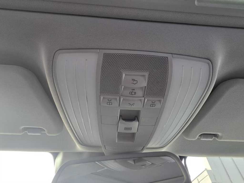 Mercedes Benz CLS Class - Vista 5