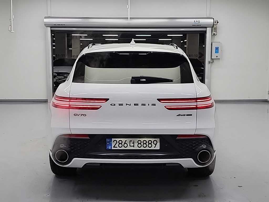 Genesis GV70 - Vista 3
