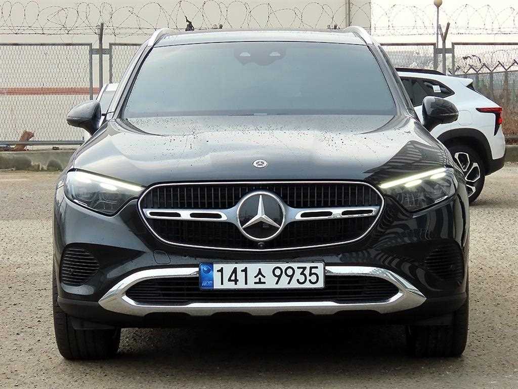 Mercedes Benz GLC Class 2025 Negro - Importación desde Corea - HF Imports Iquique - Foto 1